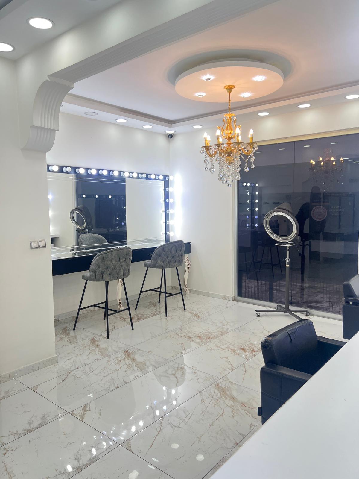 Profesyonel saç tasarımı uygulaması